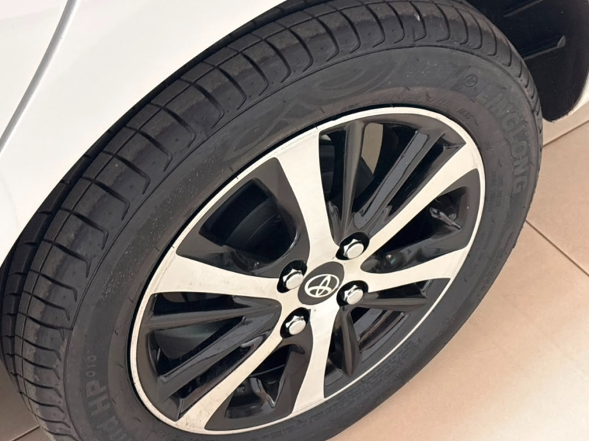 toyota yaris 1.5 16v flex xl multidrive 5p automatico 20245