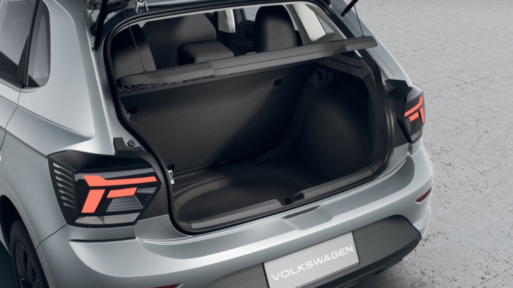 4 polo track ma