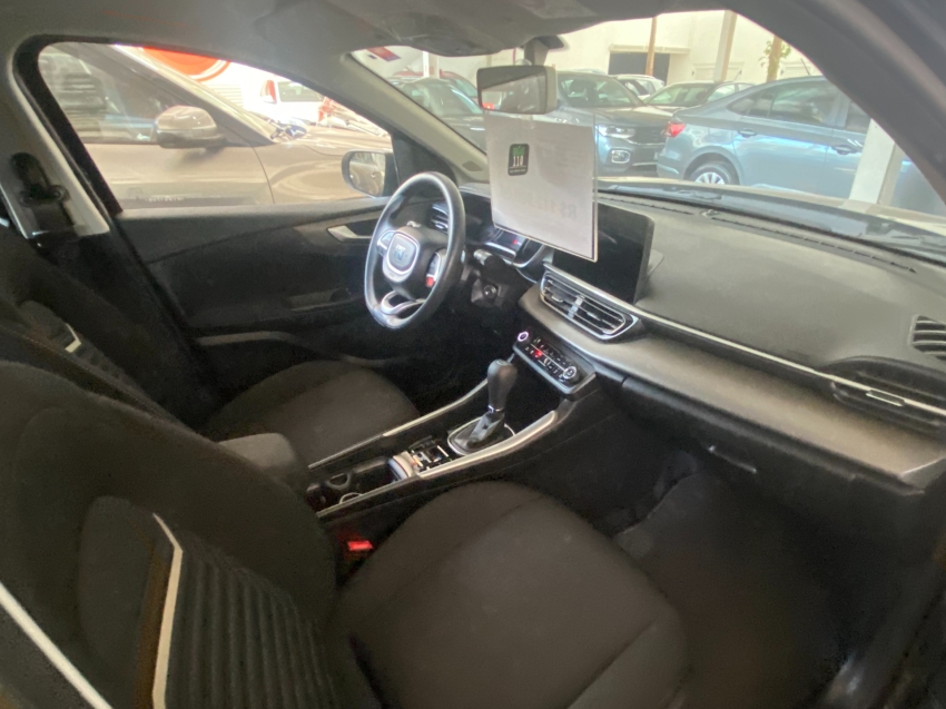 fiat fastback 1.0 turbo 200 flex cvt 4p automatico 2024