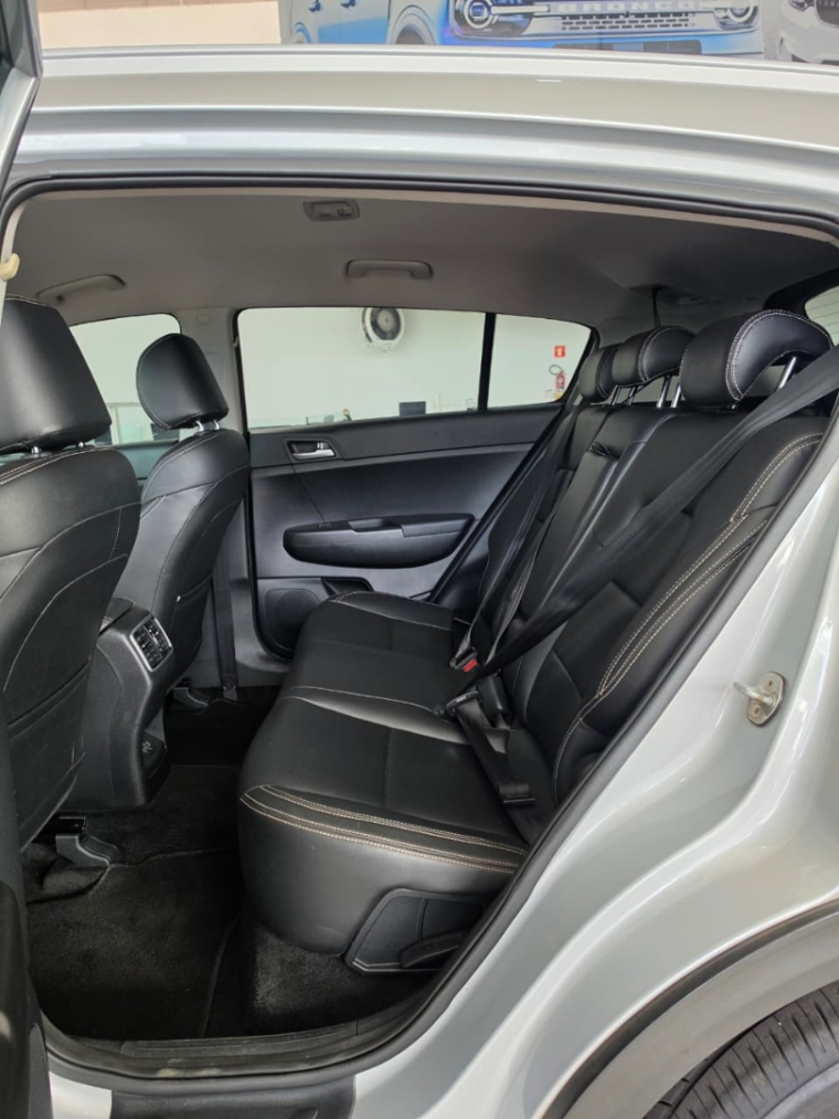 kia sportage lx 2.0 flex7