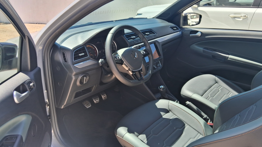 volkswagen saveiro 1.6 msi extreme cd 16v flex 2p manual 4p automatico 2025