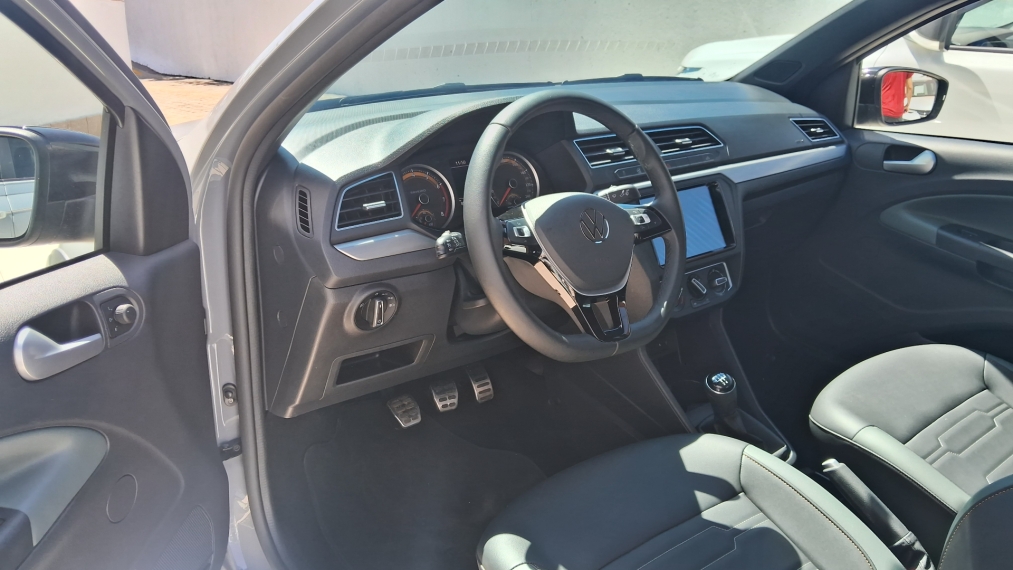 volkswagen saveiro 1.6 msi extreme cd 16v flex 2p manual 4p automatico 2025