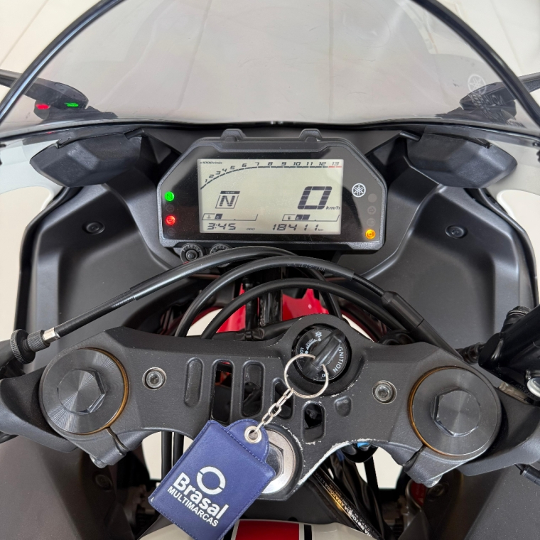 yzf- r3  world gp