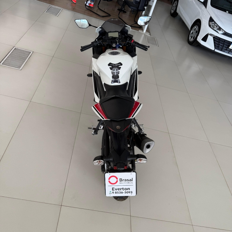 yzf- r3  world gp