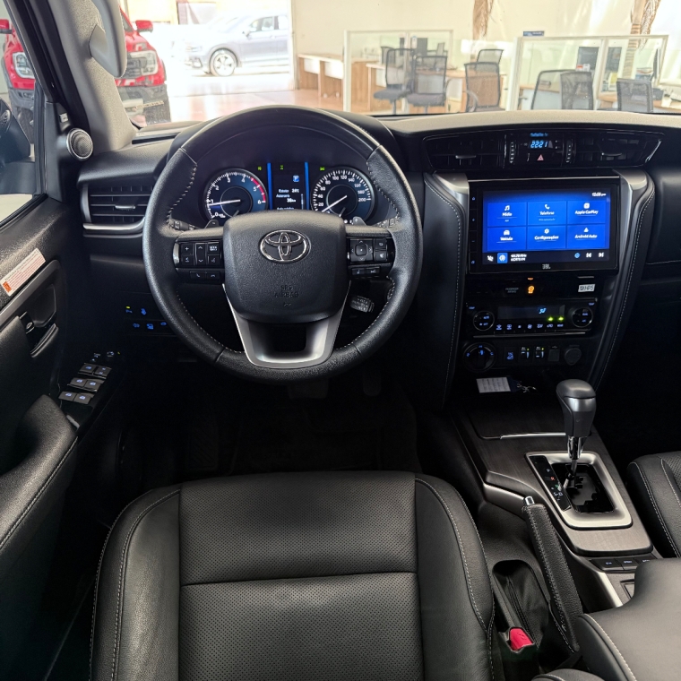 sw4 srx 7 lugares