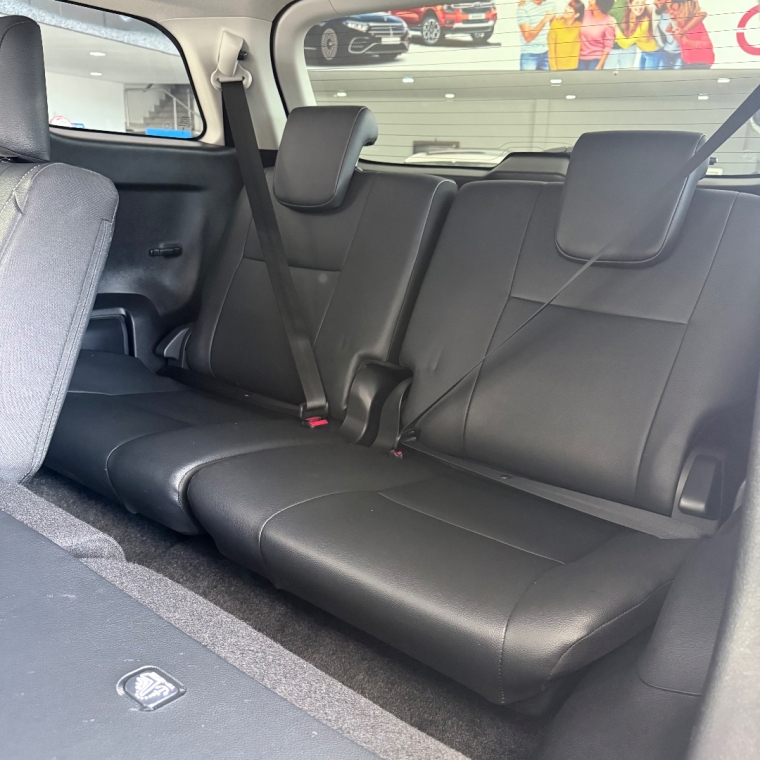 sw4 srx 7 lugares
