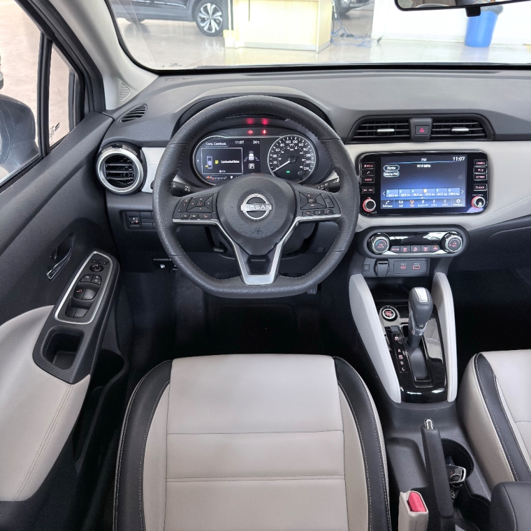 nissan versa 1.6 16v flex exclusive xtronic 4p automatico 2025