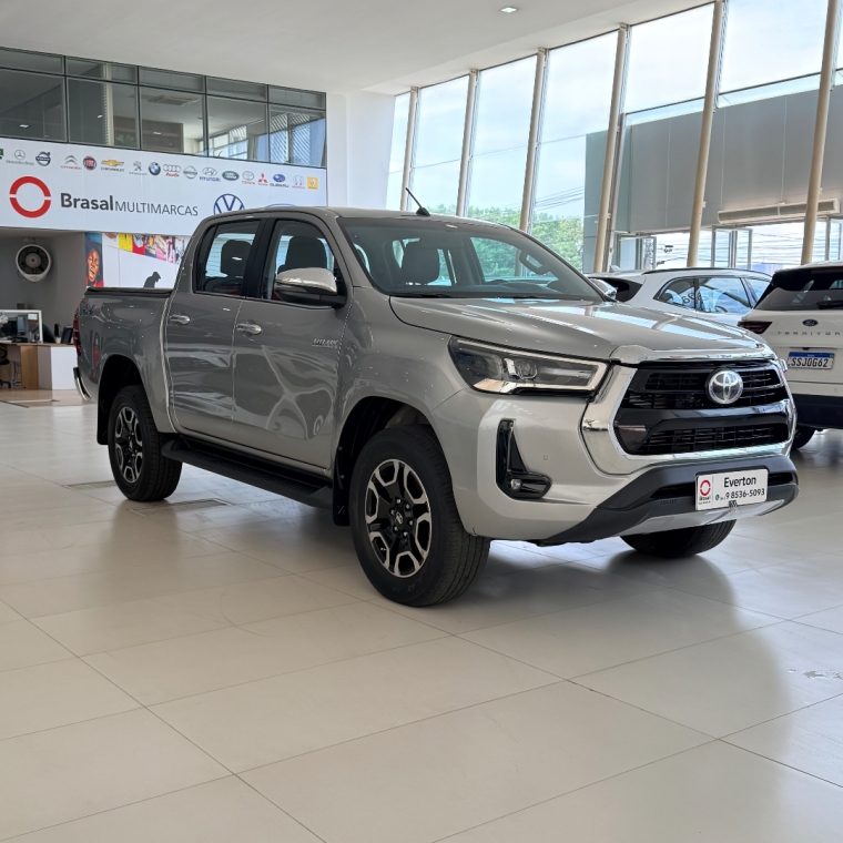 hilux sr 2.8 4x4