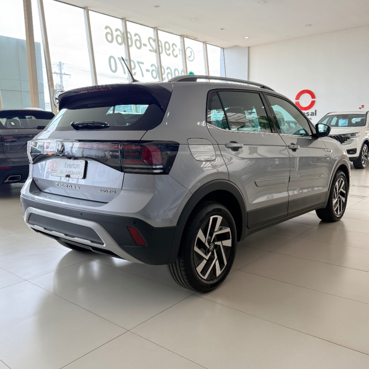 t-cross highline com adas e teto solar3