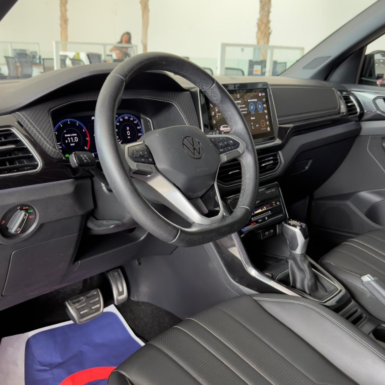 t-cross highline 250tsi10