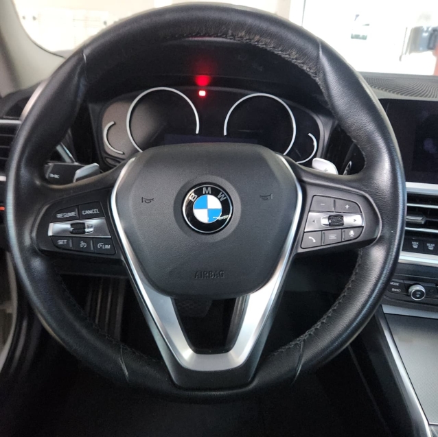 BMW 320I7