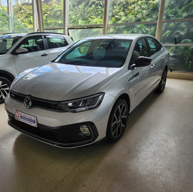 VIRTUS 1.4 250 TSI EXCLUSIVE AUTOMÁTICO0