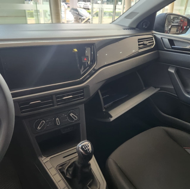 POLO 1.0 MPI TRACK MANUAL7