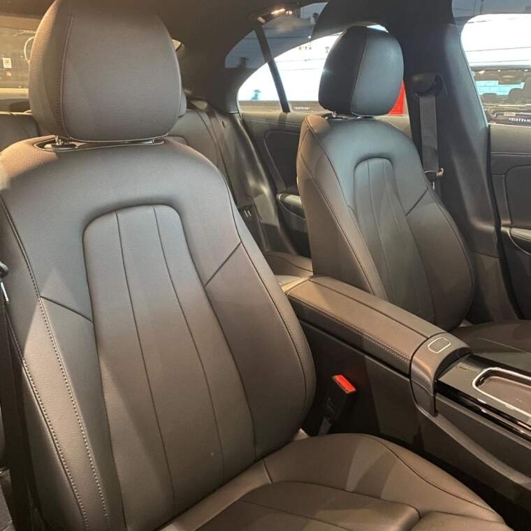 mercedes-benz cla 200 1.3 mhev 7g-dct gasolina 4p automatico 2025