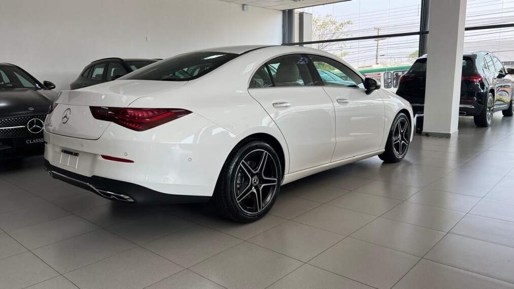 mercedes-benz cla 200 1.3 mhev 7g-dct gasolina 4p automatico 2025