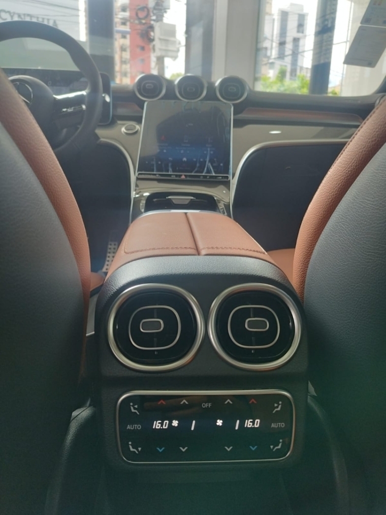 c300 2025