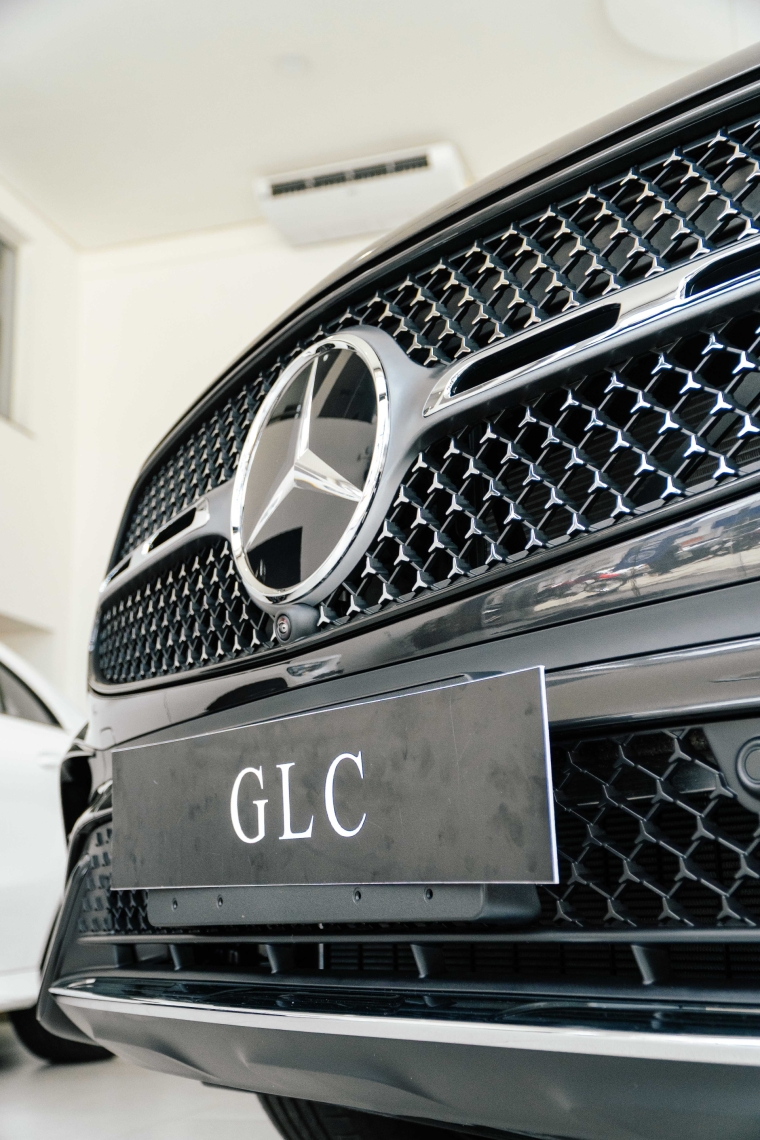 glc 300 coupe amg line