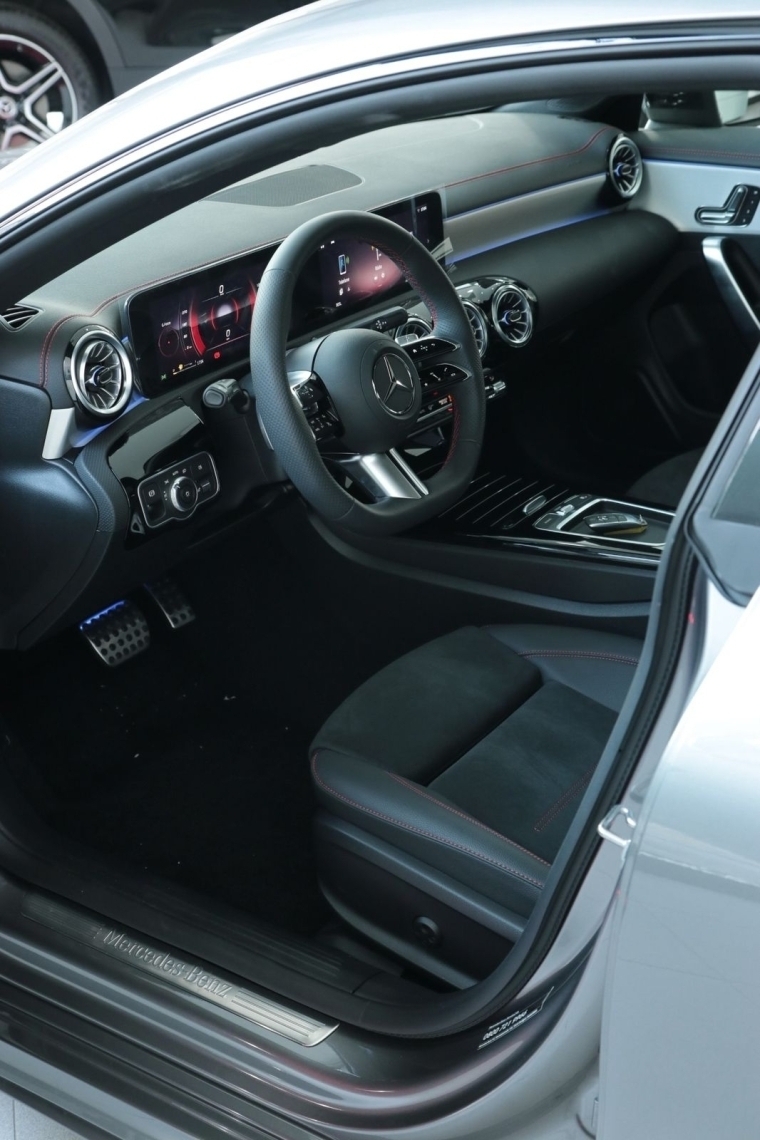 cla200 zero km  emplacamento gratis