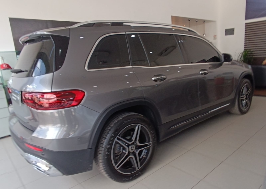 glb 220  amg line 2024/2025 r$ 375.900,00 a vista