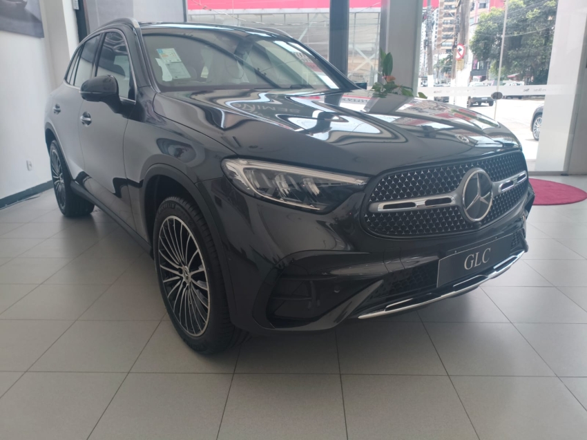 glc 300  amg line 2025/20262