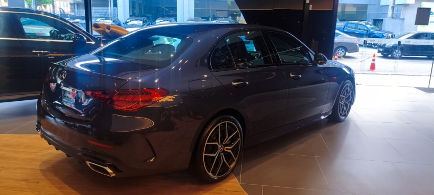 C300 AMG LINE R$ 469.900,009