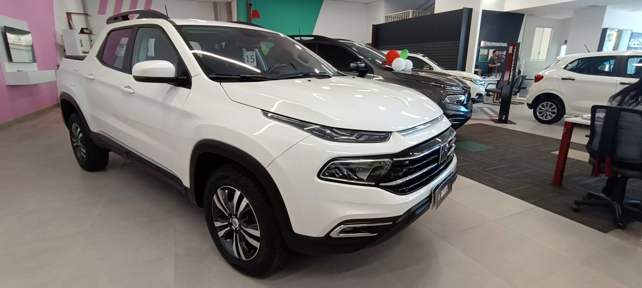 fiat toro 2.0 16v turbo diesel freedom 4wd at9 2023 fiat toro 2.0 16v turbo diesel freedom 4wd at9 2023
