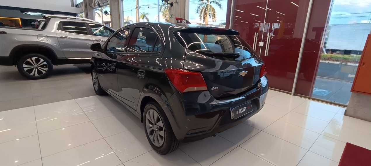 chevrolet onix 1.4 mpfi advantage 8v flex 4p automatico 2018 chevrolet onix 1.4 mpfi advantage 8v flex 4p automatico 2018