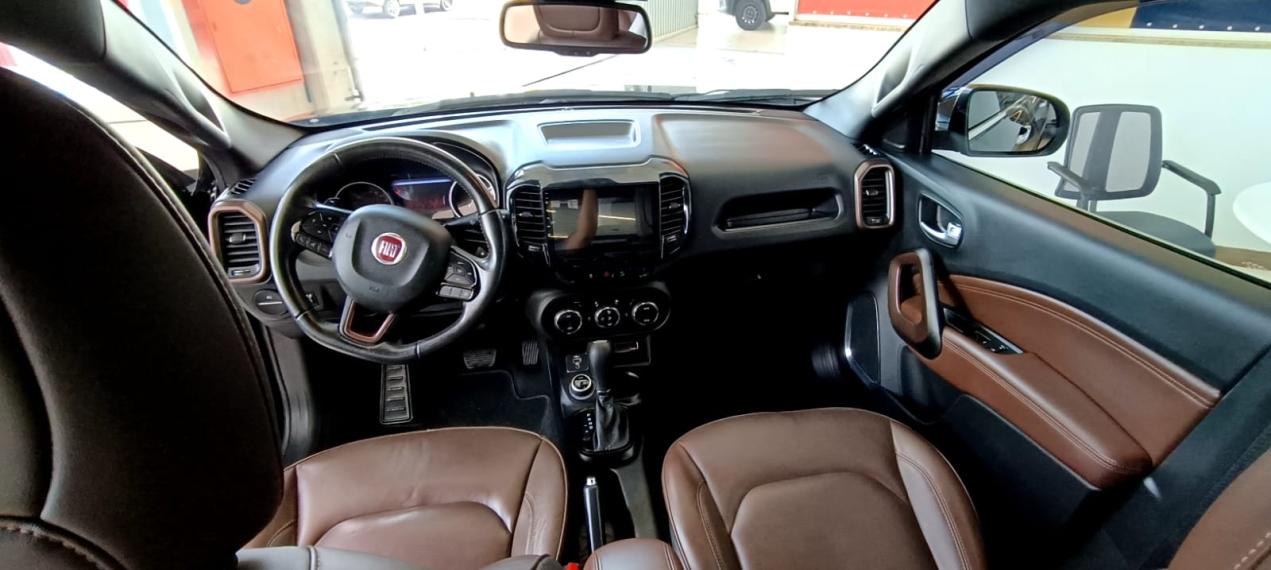 fiat toro 2.0 16v turbo diesel ranch 4wd at9 4p automatico 20206