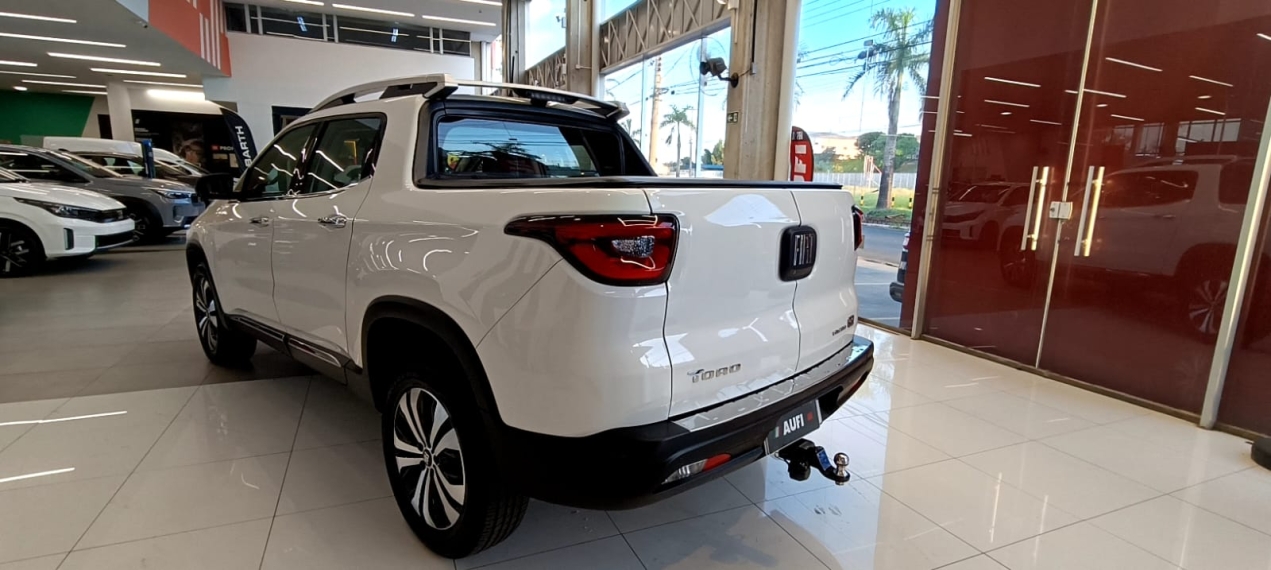 fiat toro 2.0 16v turbo diesel volcano 4wd at9 4p automatico 20224