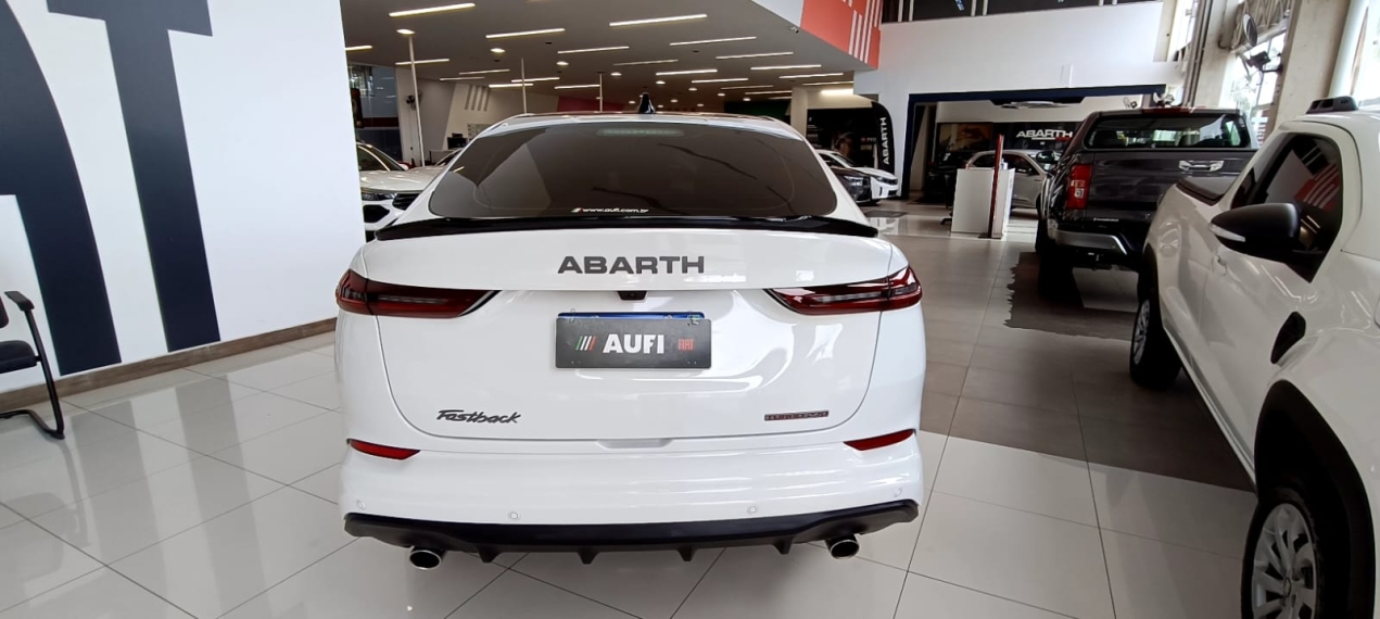 fiat fastback 1.3 turbo 270 flex abarth at6 4p automatico 20253