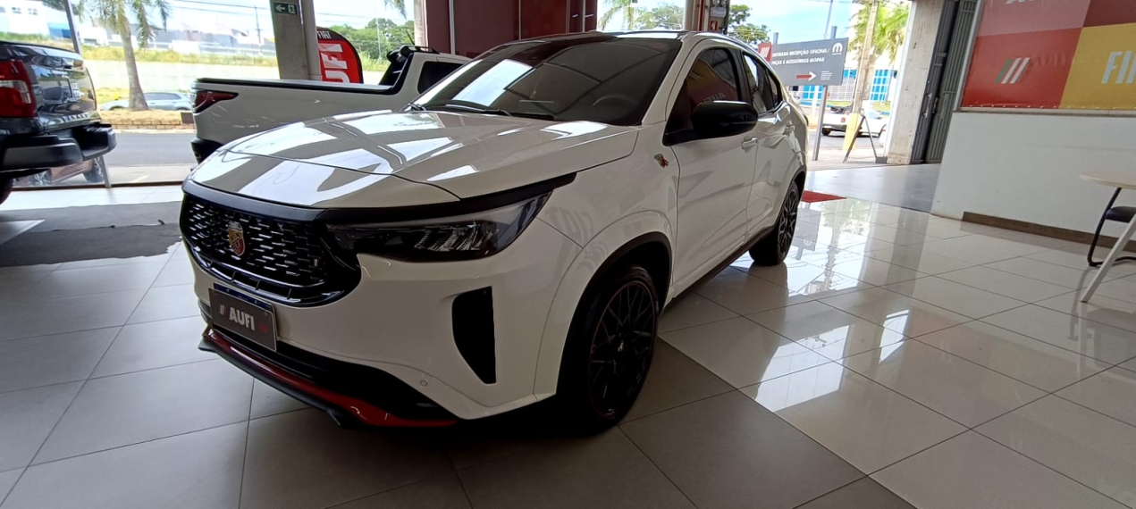 fiat fastback 1.3 turbo 270 flex abarth at6 4p automatico 20252
