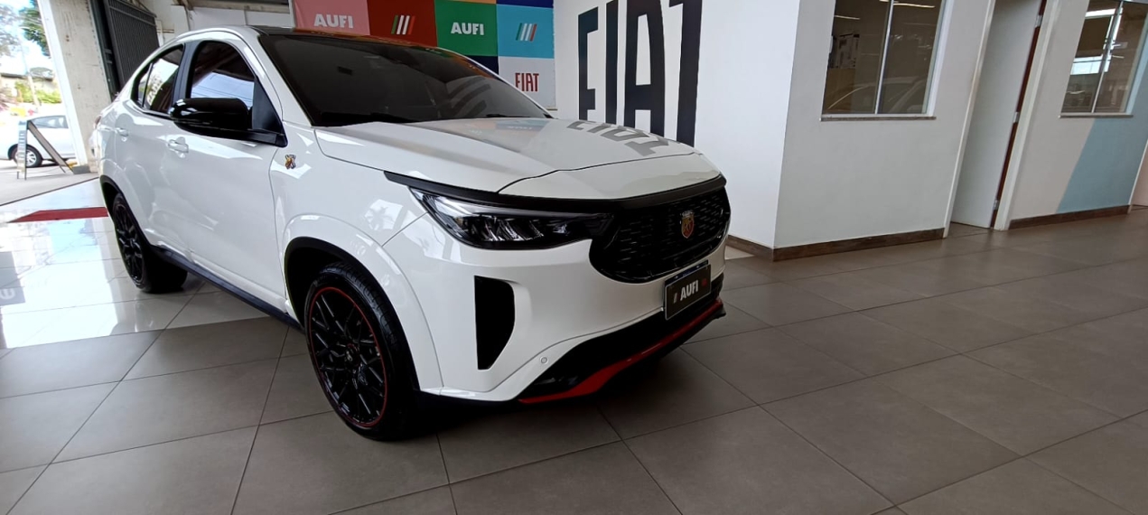 fiat fastback 1.3 turbo 270 flex abarth at6 4p automatico 20251