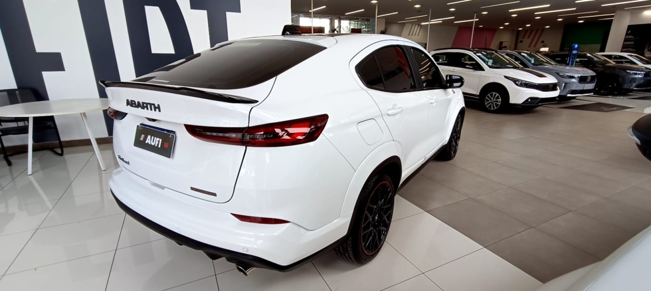 fiat fastback 1.3 turbo 270 flex abarth at6 4p automatico 20255