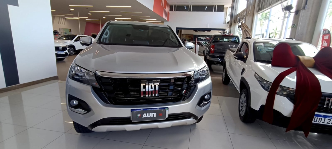 fiat titano 2.2 turbo diesel volcano 4x4 at8 2.0 4p automatico 2026
