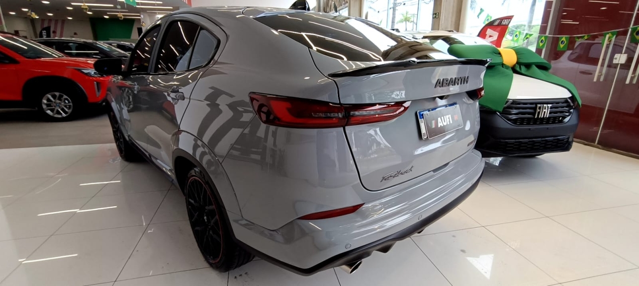fiat fastback 1.3 turbo 270 flex abarth at6 4p automatico 20245