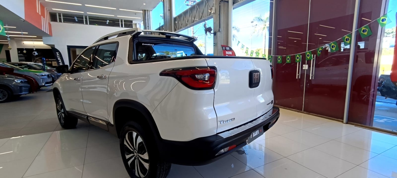 fiat toro 1.3 turbo 270 flex volcano at6 4p automatico 20234