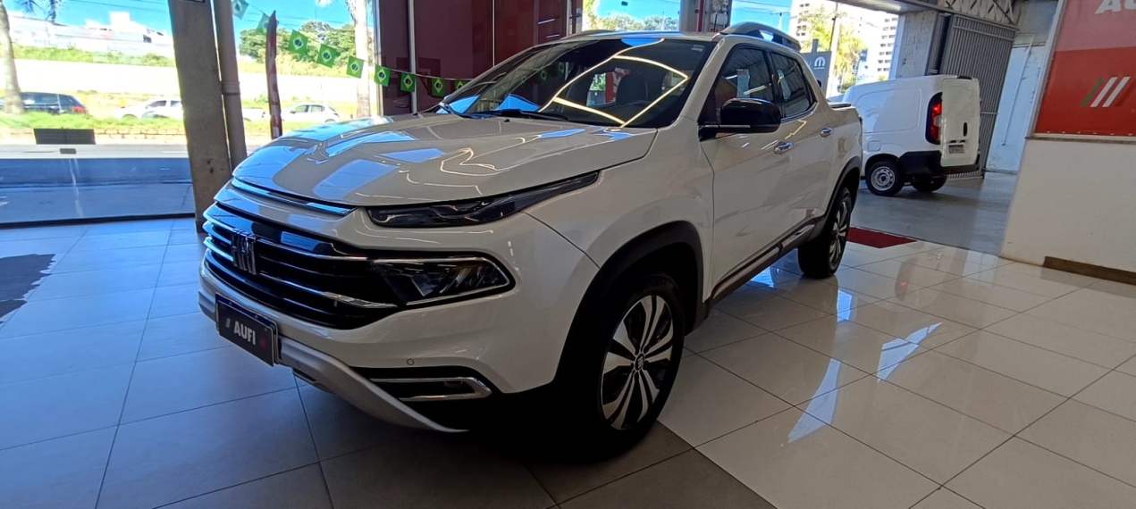 fiat toro 1.3 turbo 270 flex volcano at6 4p automatico 20231