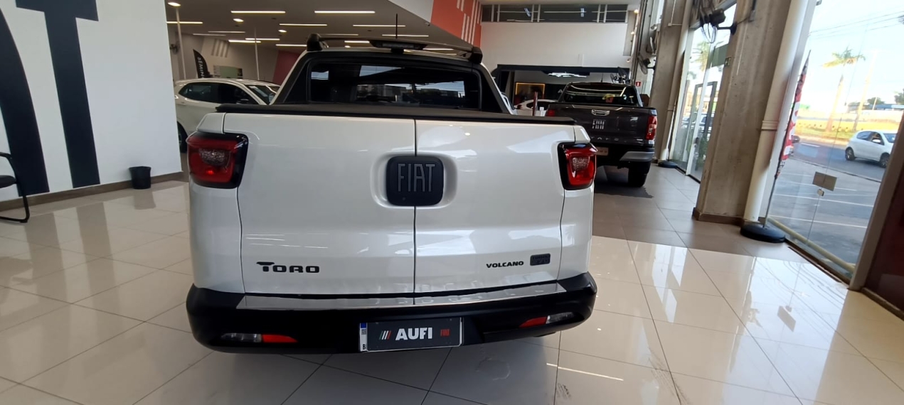 fiat toro 1.3 turbo 270 flex volcano at6 4p automatico 20253