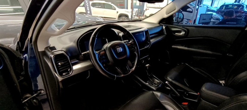 fiat toro 2.0 16v turbo diesel volcano 4wd at9 4p automatico 20226