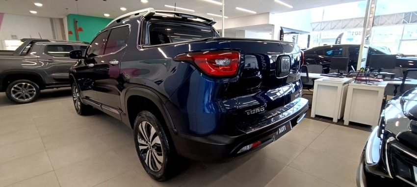 fiat toro 2.0 16v turbo diesel volcano 4wd at9 4p automatico 20225