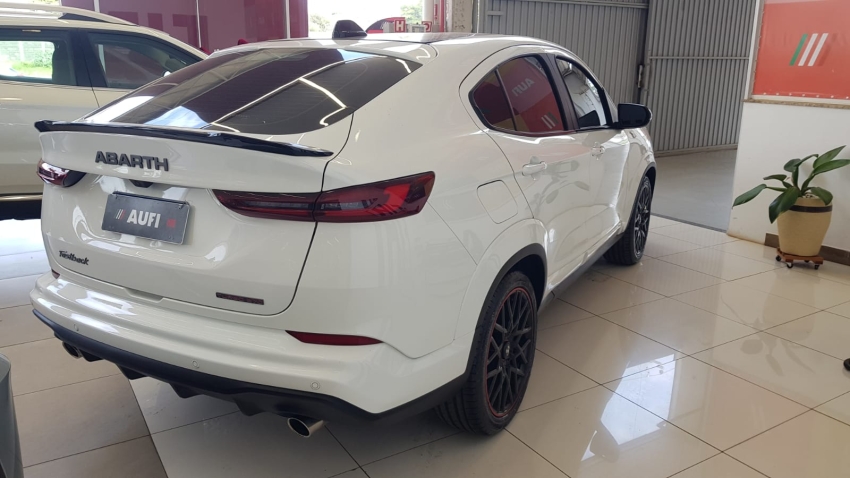 fiat fastback 1.3 turbo 270 flex abarth at6 4p automatico 20253