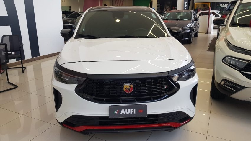 fiat fastback 1.3 turbo 270 flex abarth at6 4p automatico 20250