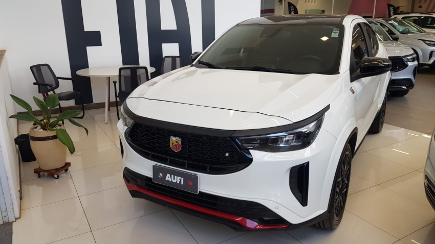 fiat fastback 1.3 turbo 270 flex abarth at6 4p automatico 20251