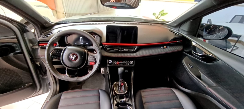 fiat fastback 1.3 turbo 270 flex abarth at6 4p automatico 20256