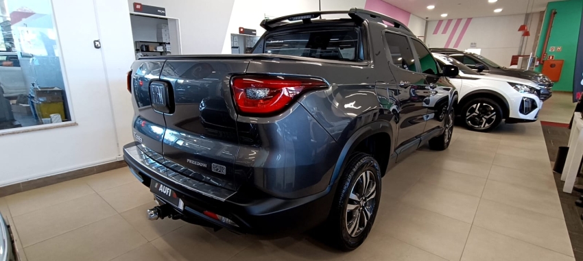 fiat toro 1.3 turbo 270 flex freedom at6 4p automatico 20244