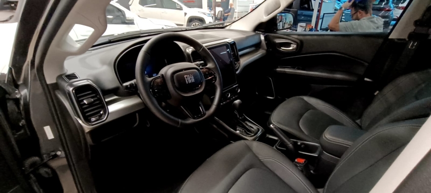fiat toro 2.2 turbo diesel volcano 4wd at9 4p automatico 20257
