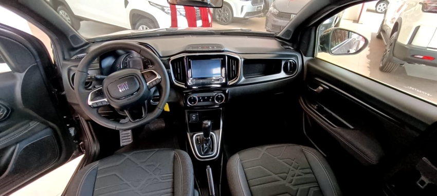 fiat strada 1.3 firefly flex volcano cd cvt 4p automatico 20256