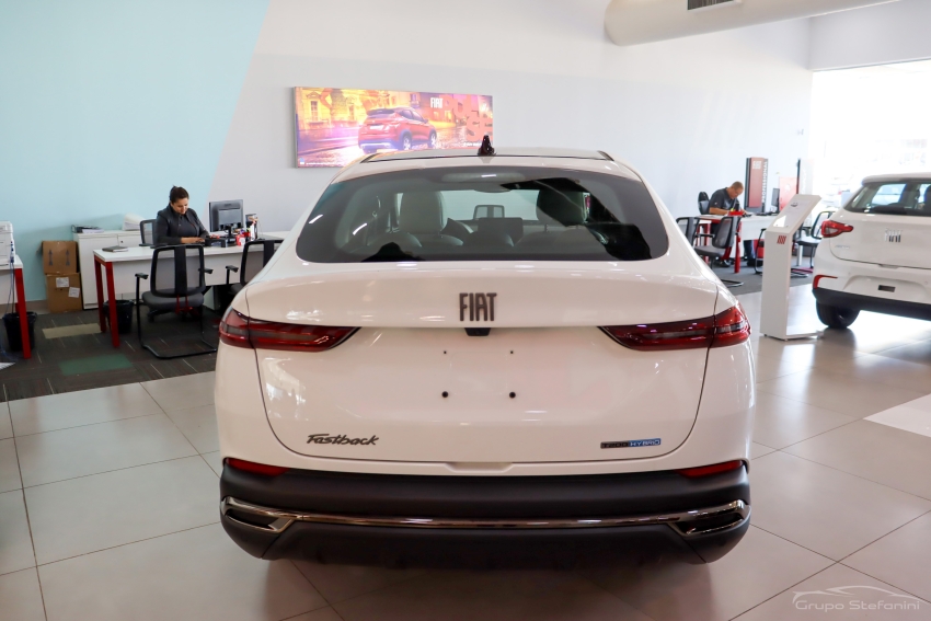 fiat fastback 1.0 turbo 200 hybrid impetus cvt hibrido 4p automatico 202711
