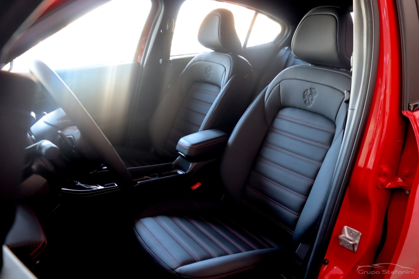 fiat fastback 1.3 turbo 270 flex abarth at6 4p automatico 2025 fiat fastback 1.3 turbo 270 flex abarth at6 4p automatico 2025