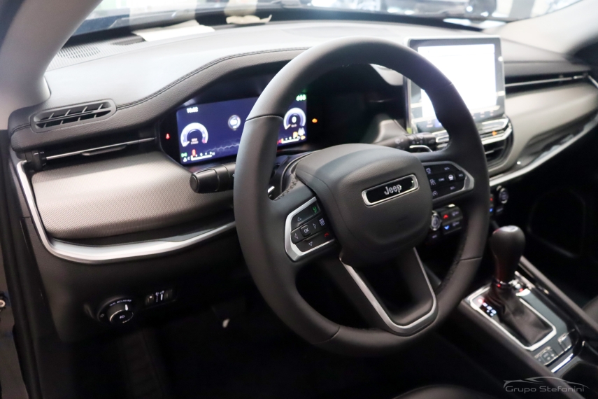 jeep compass 1.3 t270 turbo flex longitude at6 4p automatico 20263
